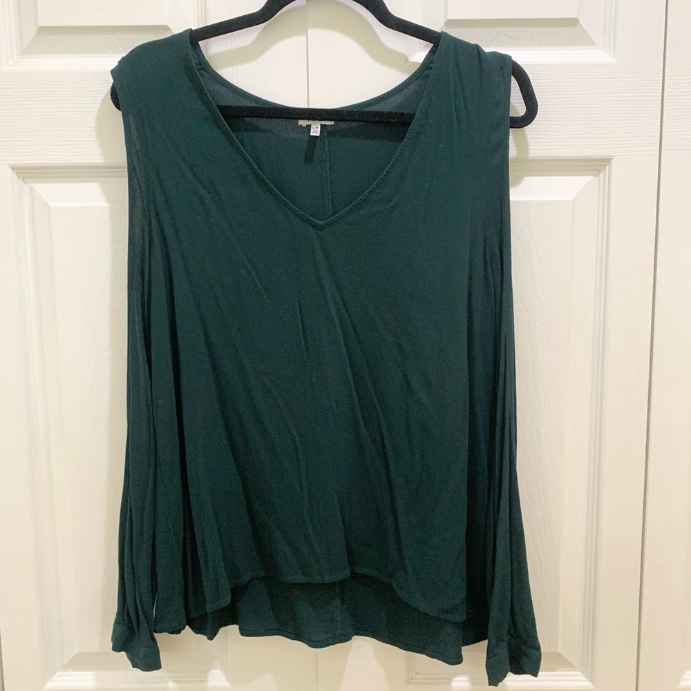 5 for $25! Tobi Cutout Sleeve Long Sleeve Blouse Green Large